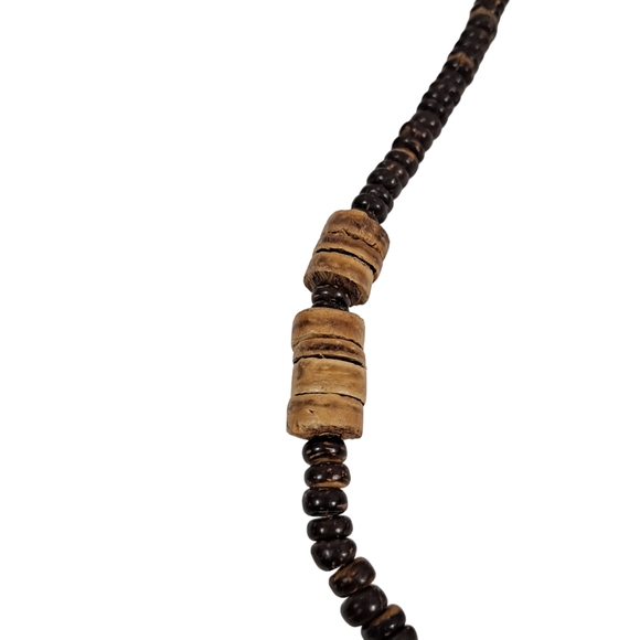 Hand Carved Wooden Tribal Necklace Beaded Elephant Giraffe Brown - Picture 5 of 14